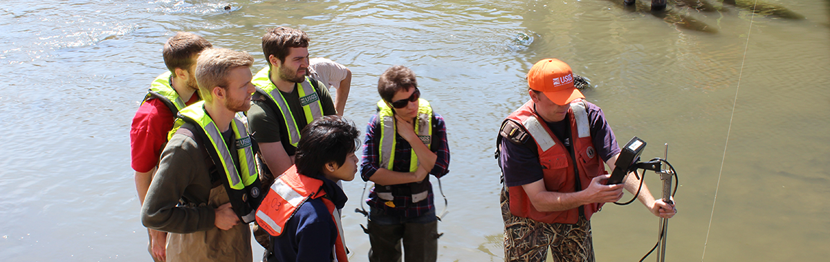 UNL hydrology class field trip to Oak Creek, Nebr. with USGS scientists
