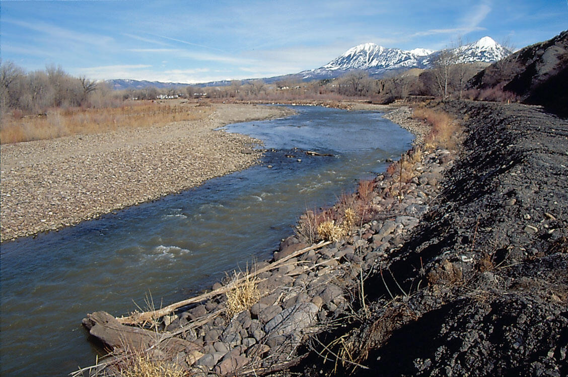 North Fork Gunnison River near Hotchkiss, March 2000