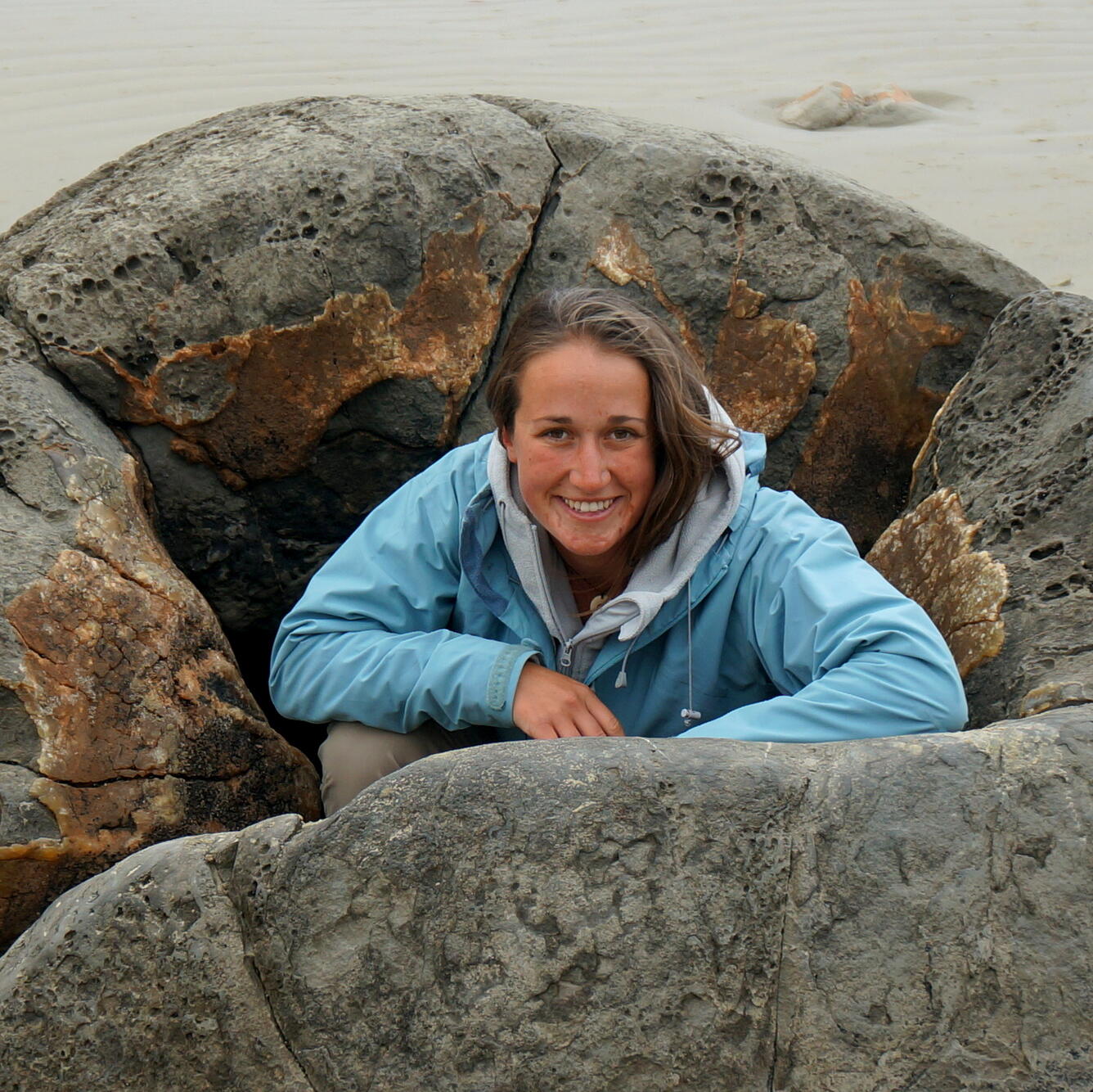 Nora Nieminski, research geologist