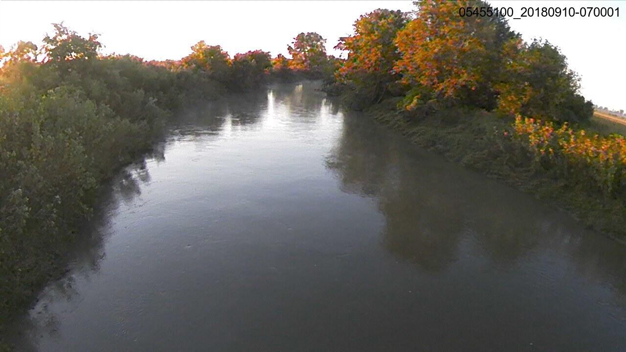 Webcam picture of Old Mans Creek near Iowa City, Iowa