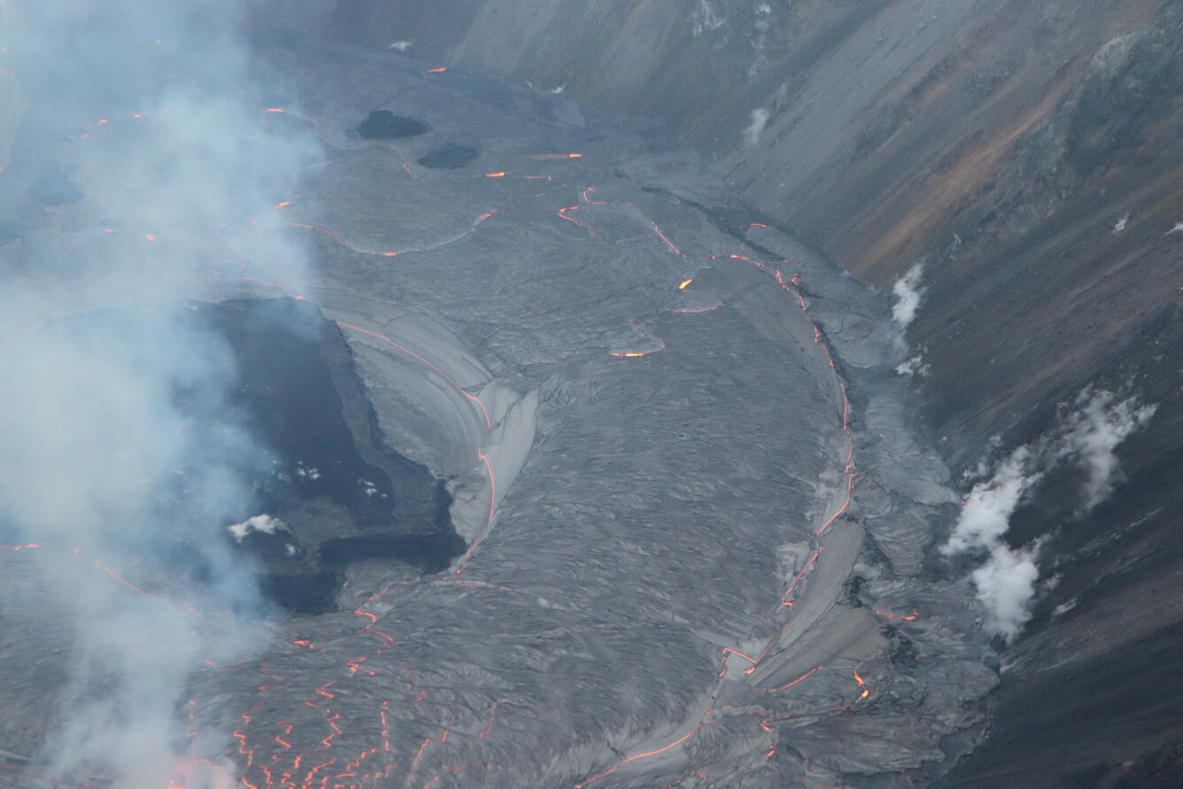 Color photograph of lava lake crust