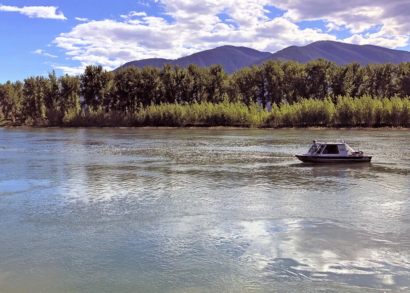 USGS research vessel on the Kootenai River, Idaho