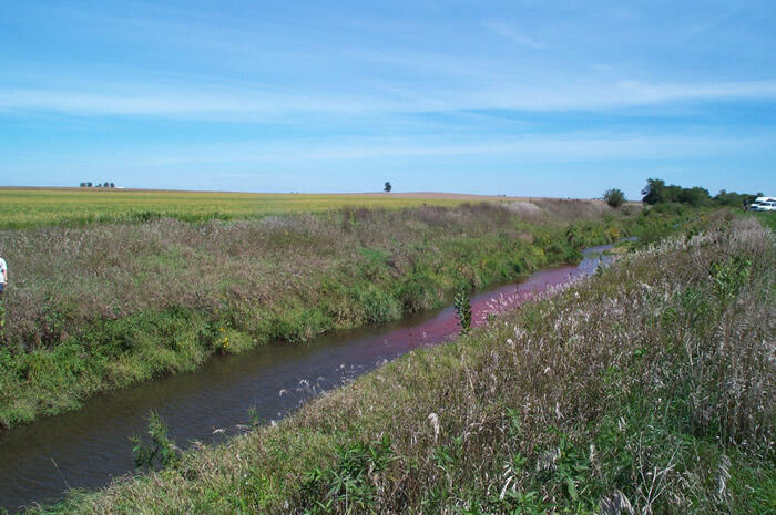 Preliminary pulse-injection of rhodamine tracer moving down Sugar Creek, Indiana