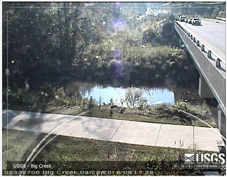 Live webcam video at Big Creek near Alpharetta, Ga. (02335700) 