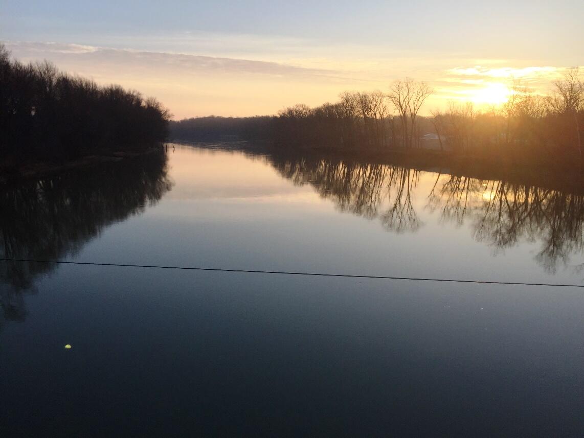 White River at Hazelton IN - sunrise on the river
