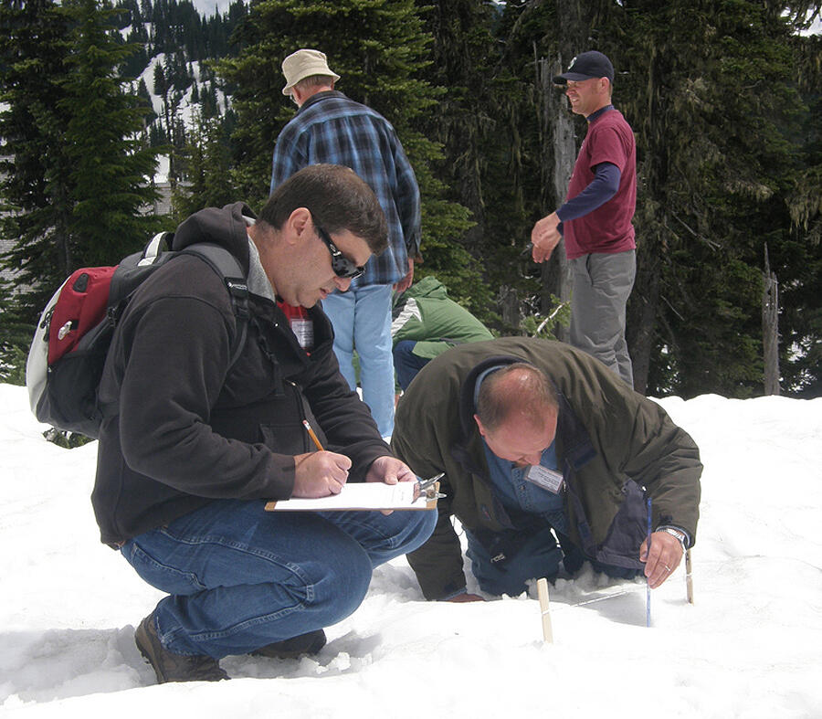 Science teachers participate in learning activities at 2011 Mount R...