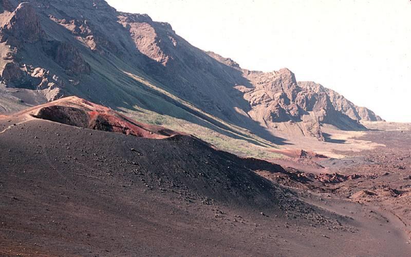 Haleakalā crater, Hawaii, view north to rim of Ka Lu`u o Ka `O`o. ...