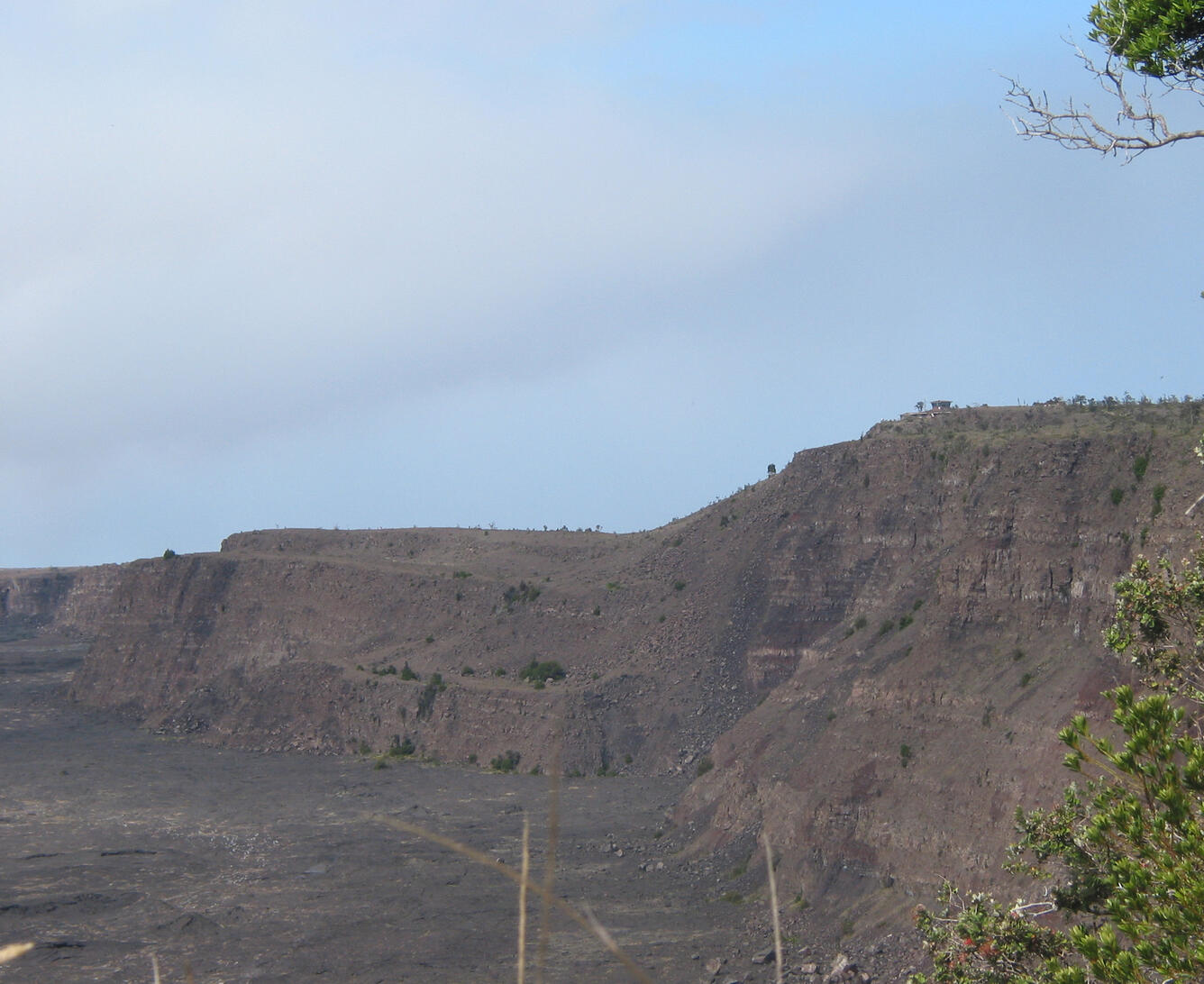 Clear day during tradewind conditions at the summit of Kīlauea Volc...