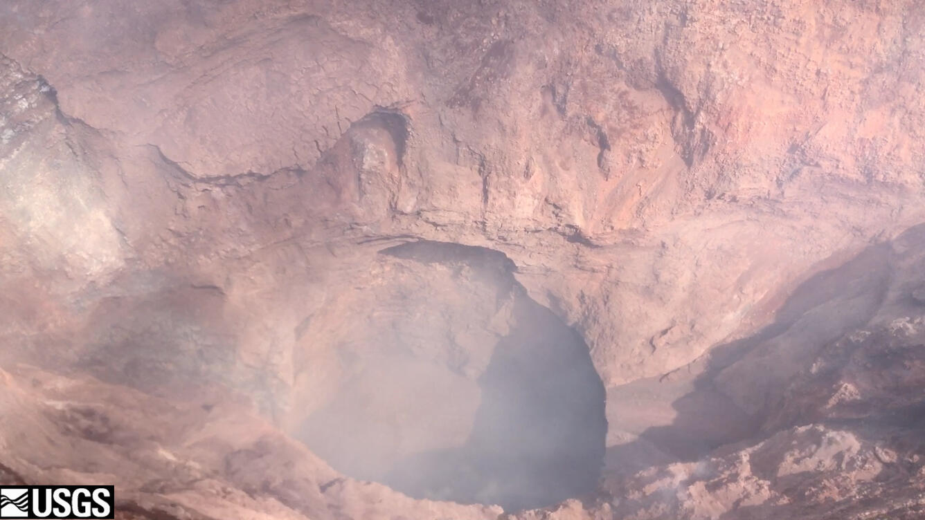 Video: Good weather provided clear views into Pu‘u ‘Ō‘ō crater. Th...